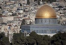 Why is al-Aqsa mosque compound a recurrent flash point?
