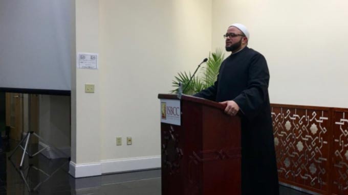 This imam wants to make America great, too