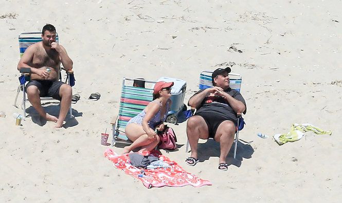 Gov Chris Christie family soak up sun on N.J. beach he closed to public