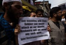 Kashmir: Court to hear plea against Article 35A