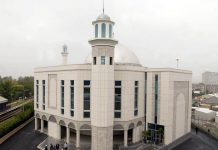 Man pleads guilty to London mosque bomb plot