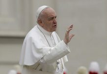 Pope and top Sunni imam condemn Sri Lanka bombings